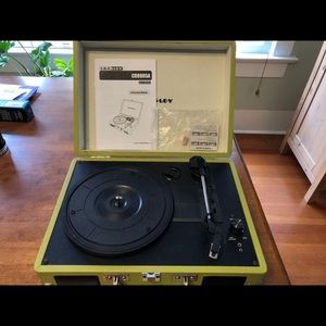Crosley Cruiser, Pea Green, Record Player